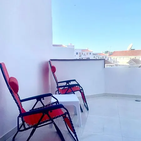 Beautiful 1bd In Cristianos 阿德耶